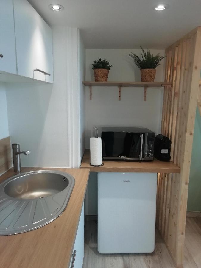 Le Pouget , Studio, Rez De Chaussee, Front De Wifi *