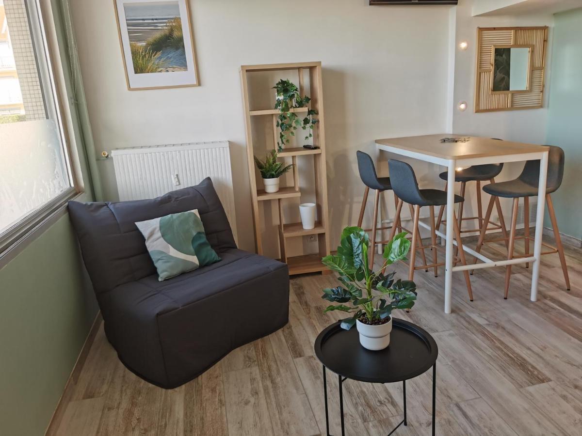 Le Pouget , Studio, Rez De Chaussee, Front De Wifi Apartment *